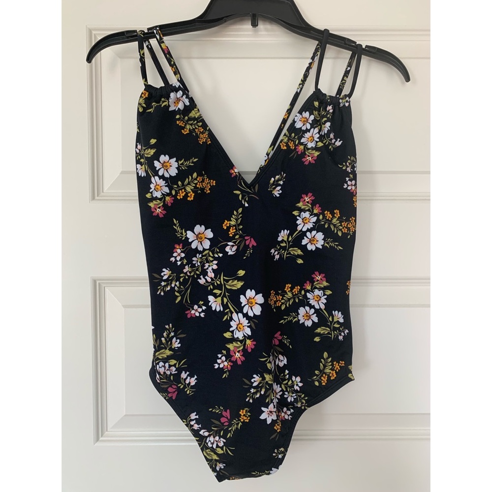 NWT One Piece Floral Black Beach Betty Swimsuit